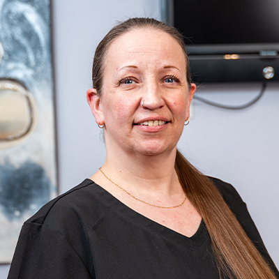 Kelly, Dental Receptionist at Gentle Smile Dental